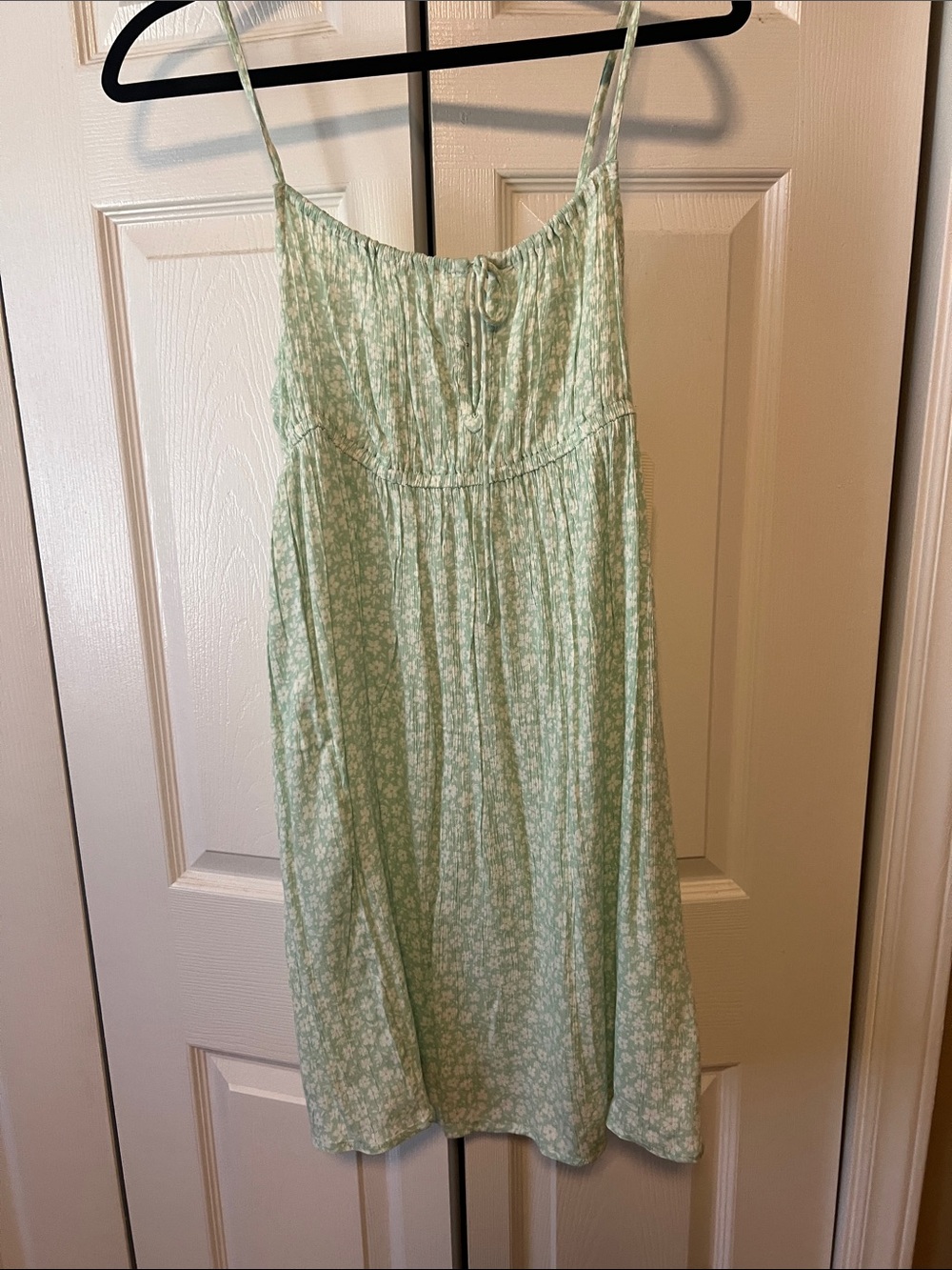 Billabong Light Green & White Floral Sundress